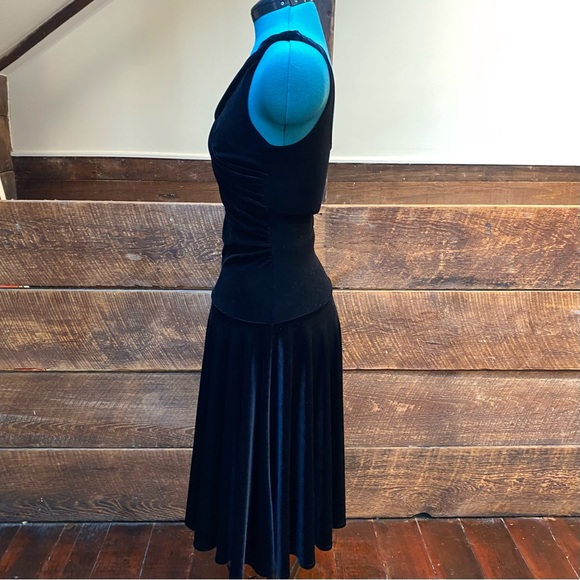 Vintage Velvet Drop Waisted Cocktail Dress w Rockabilly 50’s Bombshell Goth Vibe - Picture 6 of 12